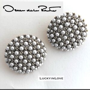 OSCAR de la RENTA Pearl embellished Dome Earrings Oxidized Silver White Clip-On